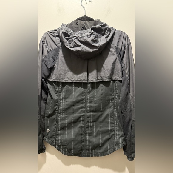 Lululemon Run: Get Up And Glow - Black - Picture 11 of 11